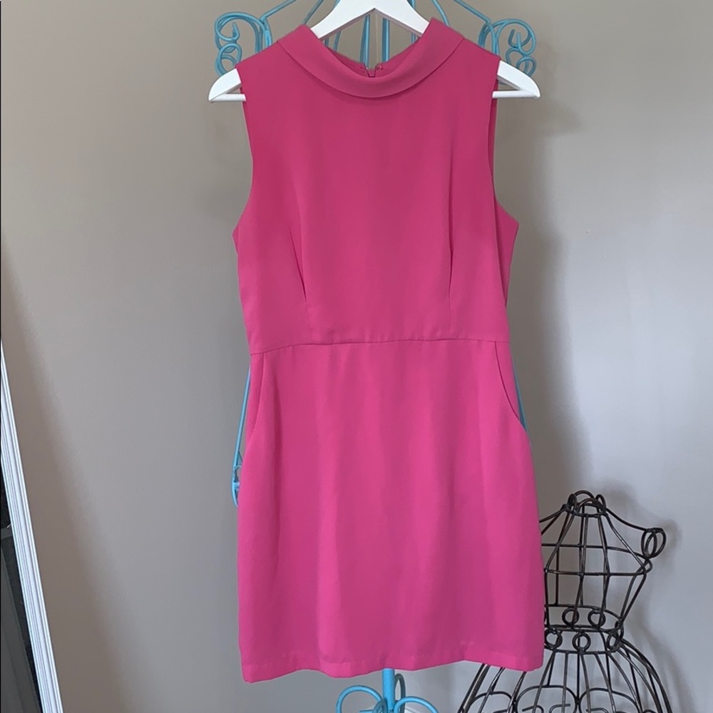 pink dress